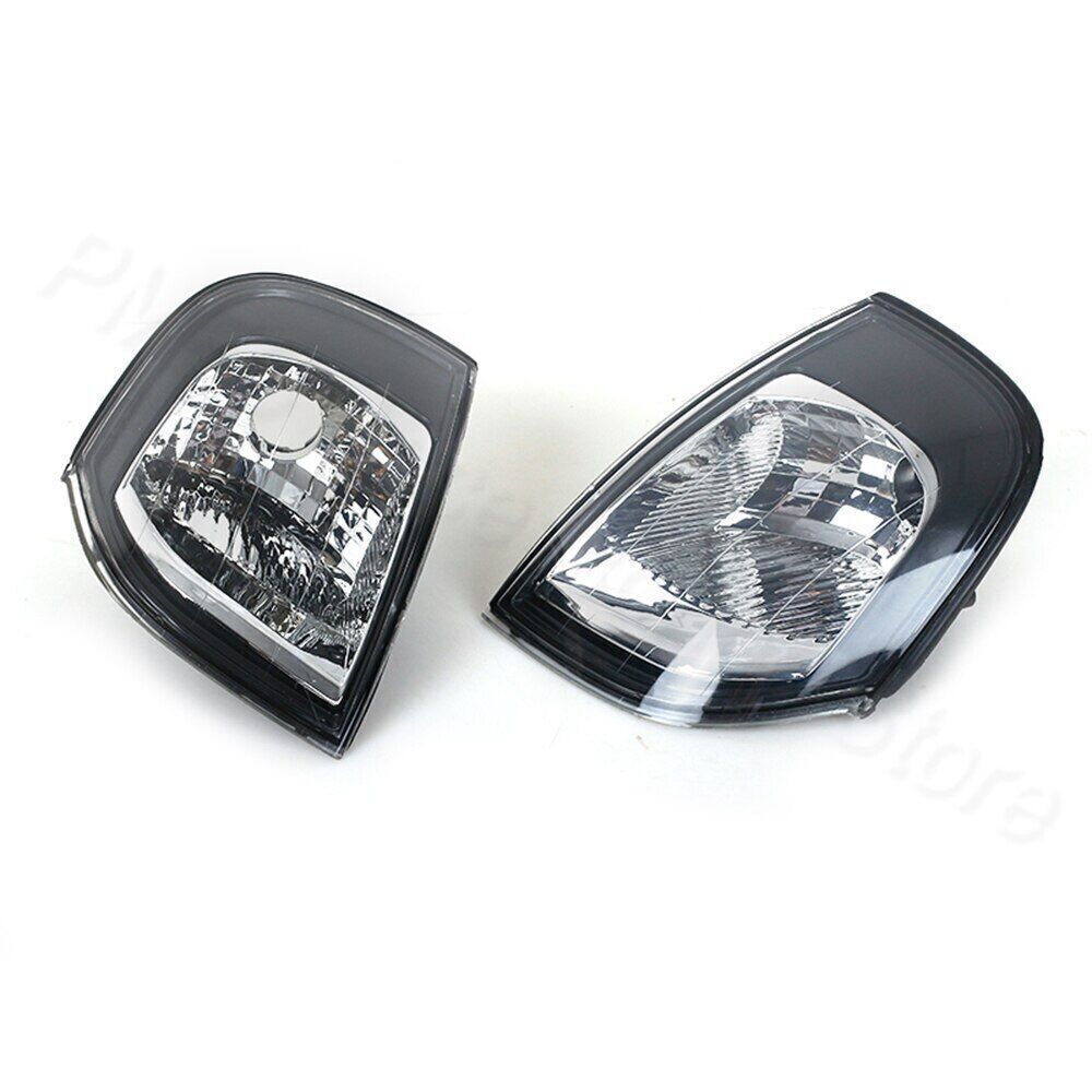Applicable to for Volvo S80 1999 - 2006 Right Front Bumper Corner Light/Turn Signal Light NOBulb