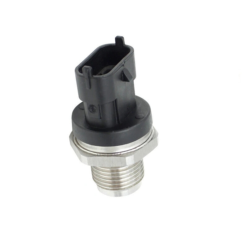 The new fuel rail pressure sensor is compatible with for Navistar Maxxforce 0281006117 3005793C1