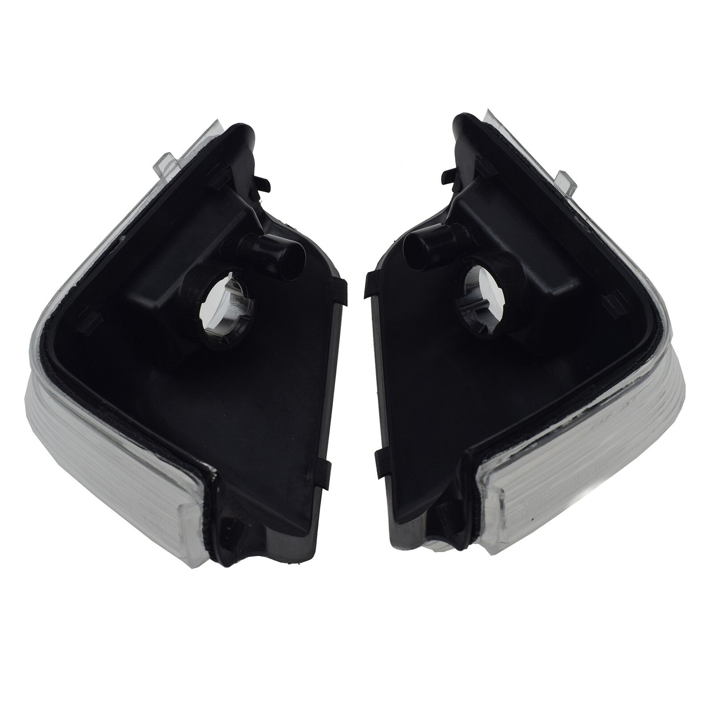 A pair of turn signals on the left and right side mirrors are applicable to for Mercedes-Benz Sprinter 2500 and 3500 models.