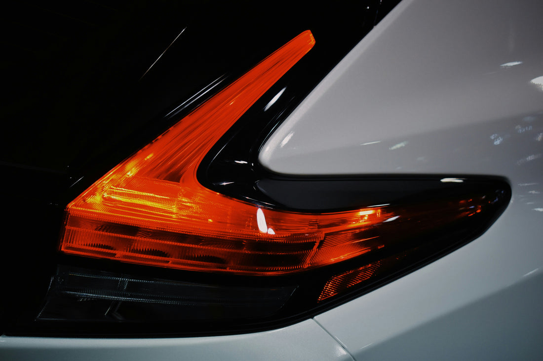 Expert Guide: Understanding 2004 Chevrolet Silverado Tail Lights