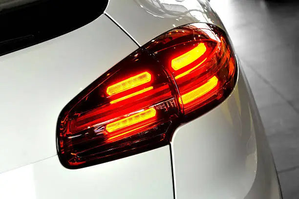 Who Invented Turn Signals: A Comprehensive Guide to How They Work and Their Benefits