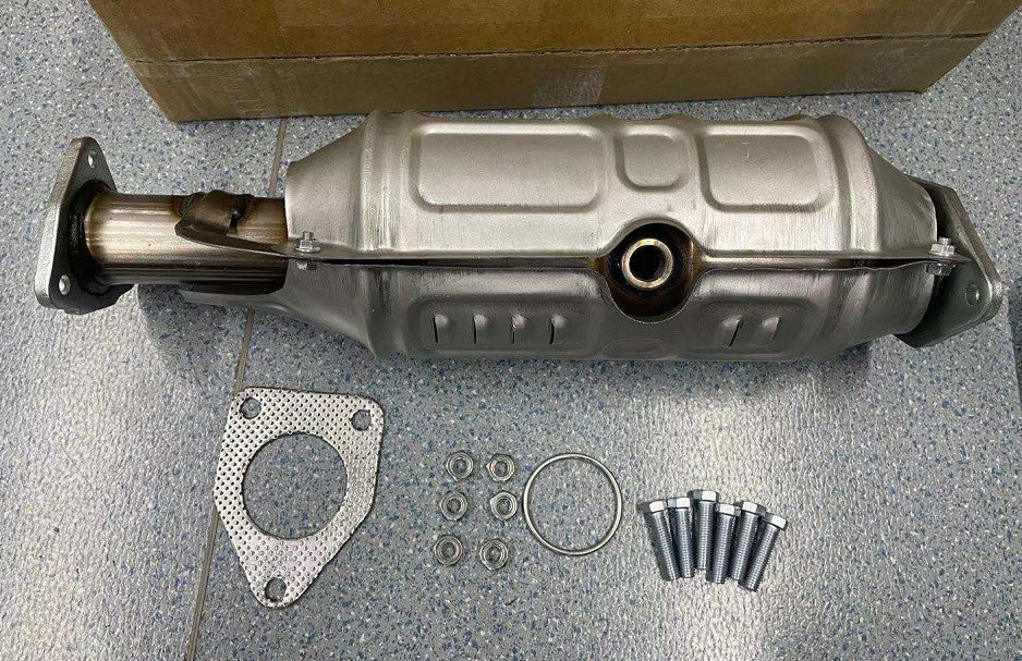 Catalytic Converter with Downstream O2 Sensor For 2003-2007 for Honda Accord 2.4L US