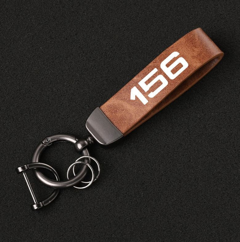 Carbon fiber leather red car keychain/key ring with horseshoe buckle suitable for Audi for A6