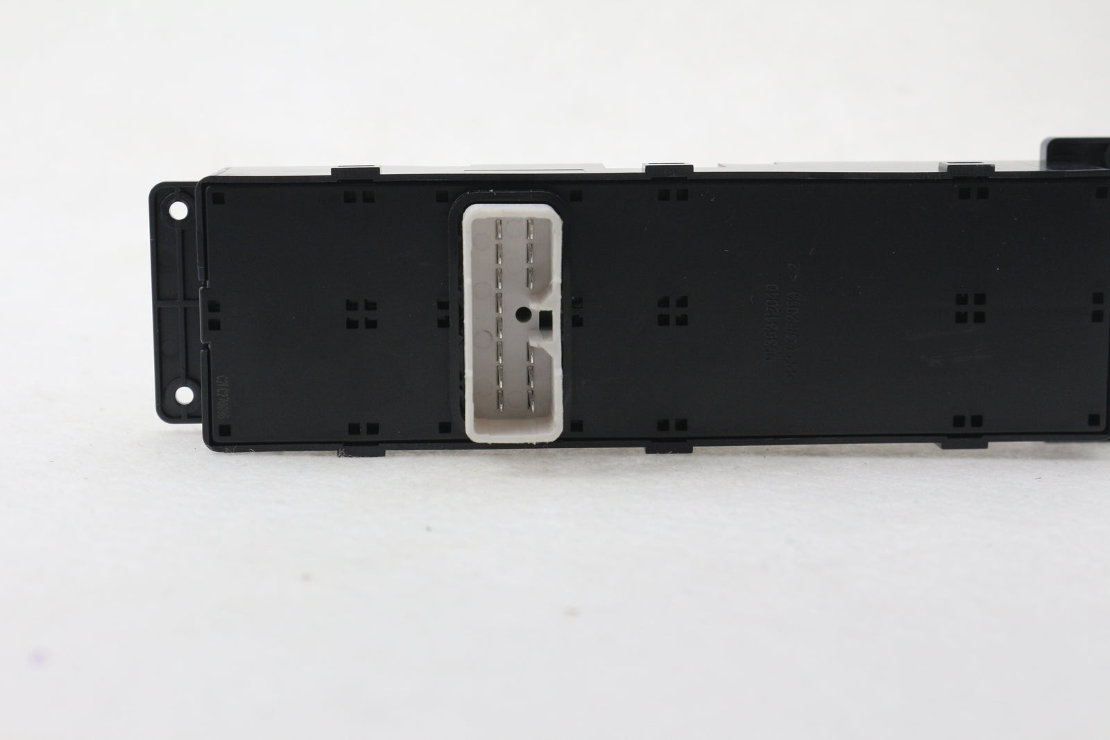 Front Left Driver Side Power Window Switch 93570-1E110 for Hyundai Accent 07- 10