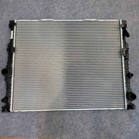 Radiator suitable for BMW G12, G30, G32, 530i, 540i, 740i, 640i GT, xDrive