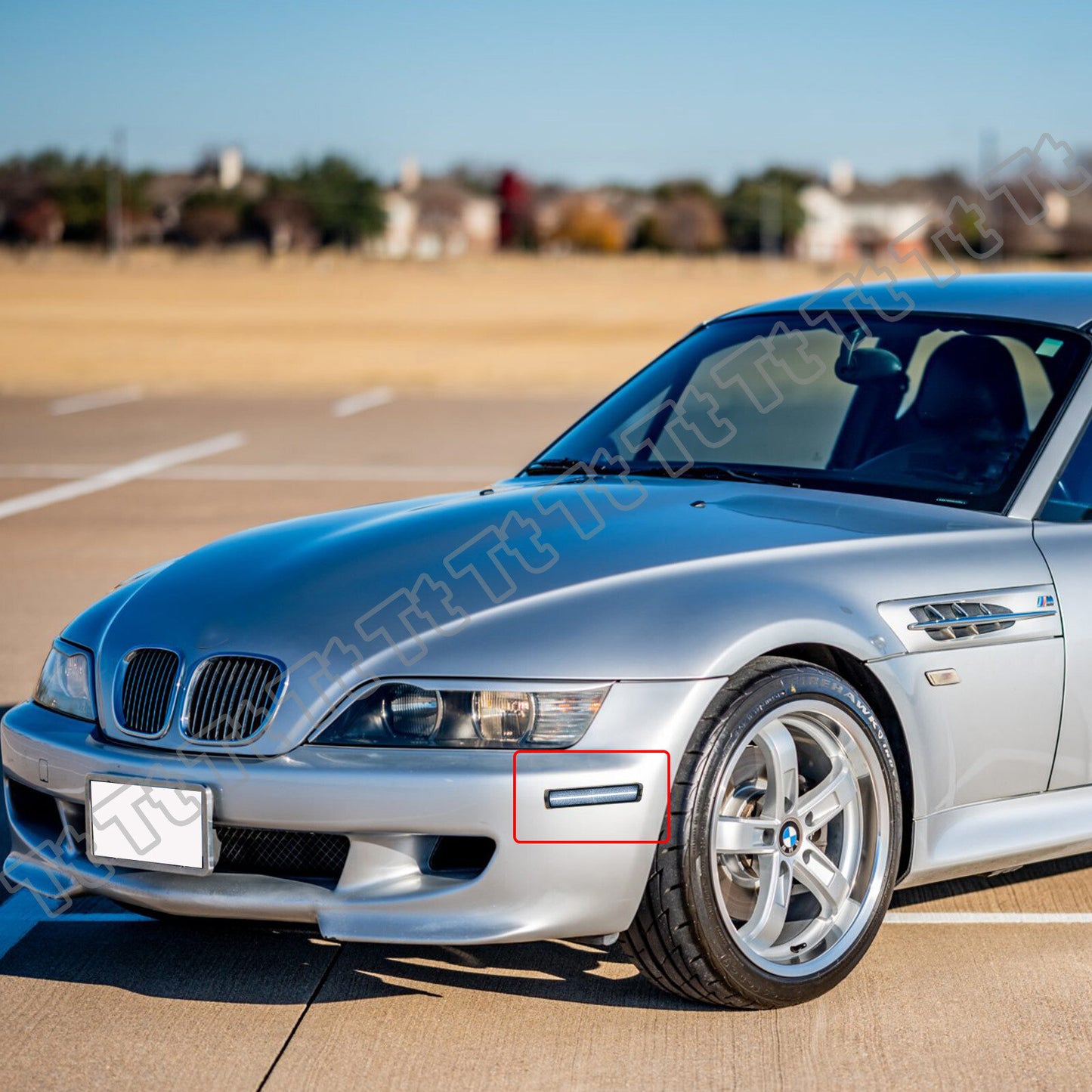 Two white LED front bumper side marker lights are for the 1996-02 for BMW Z3 M Coupe Roadster.