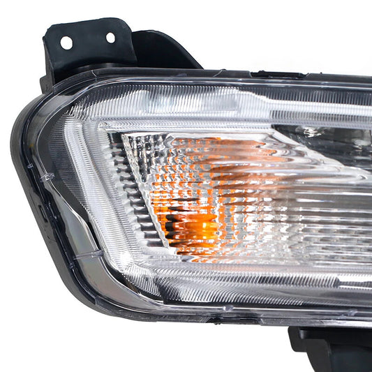 Suitable for Chevrolet Malibu 2019 - 2022 halogen turn signals with LED DRL fog lights.