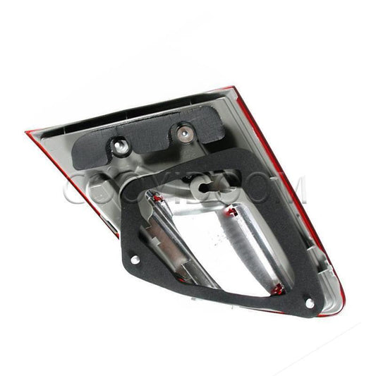 Left rear inner taillight and rear brake light applicable to for Nissan Sylphy Sentra 2016 - 2019