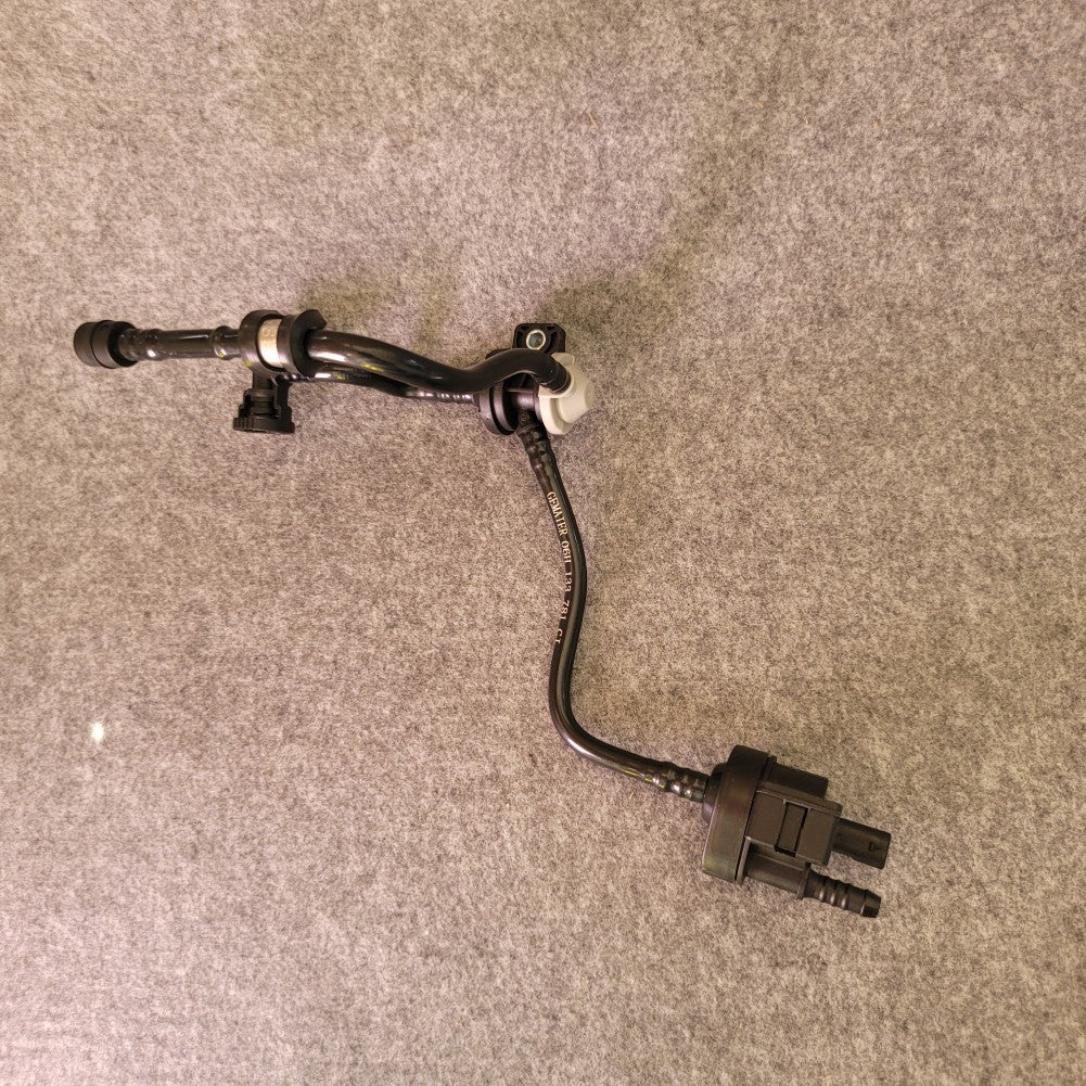 Fuel Vapor Vacuum Purge Valve Solenoid for VW for Golf for Passat for Audi A3 A4 06-15
