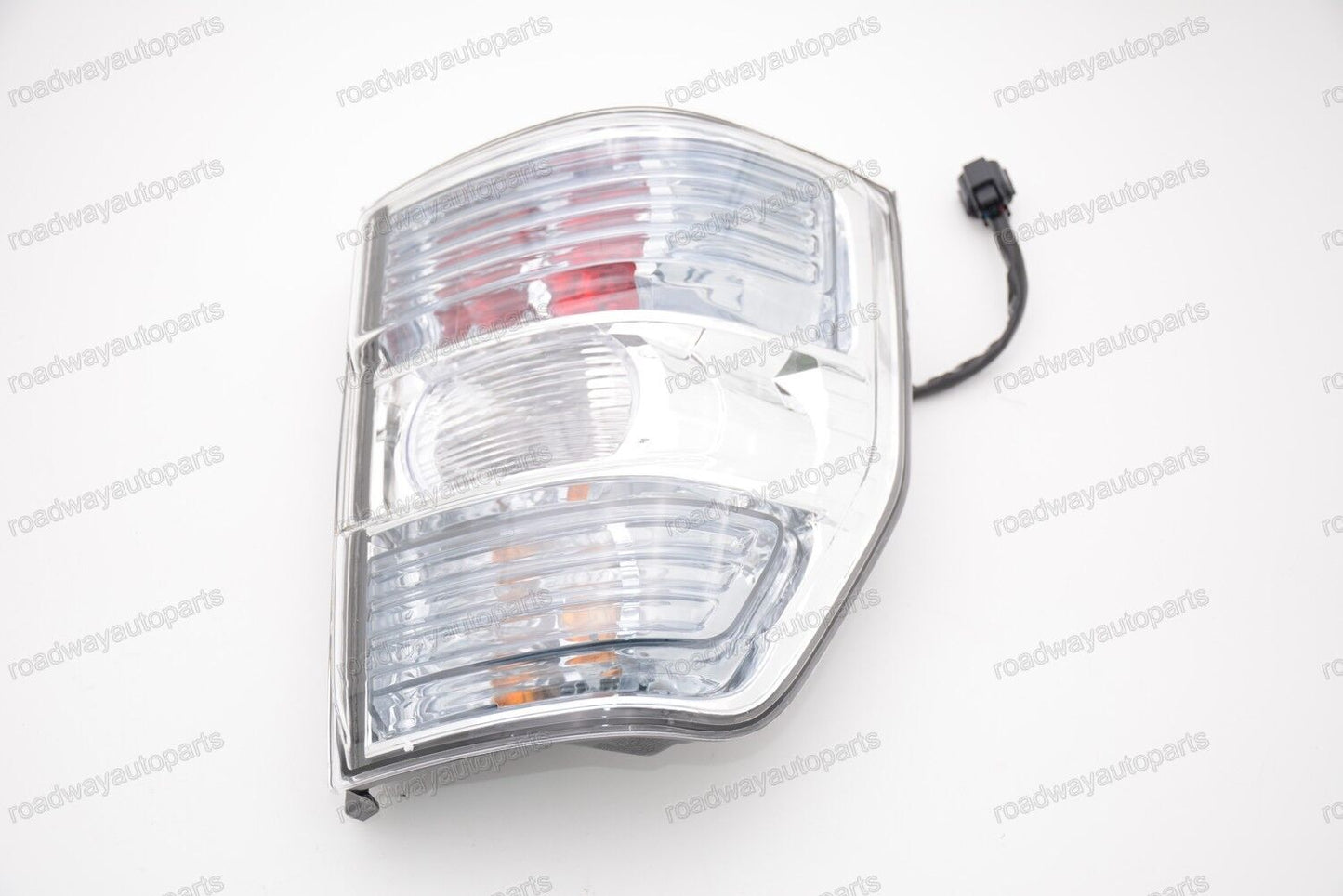 LED taillight left light suitable for Mitsubishi Pajero/Shogun/Montero MK IV 2007-2015