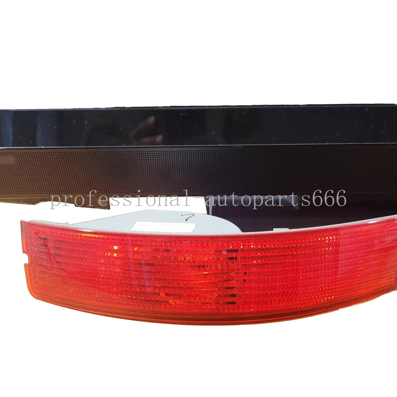 31213647 Left Side Driver Side Rear Bumper Reflector for 2007-2014 for Volvo CX90