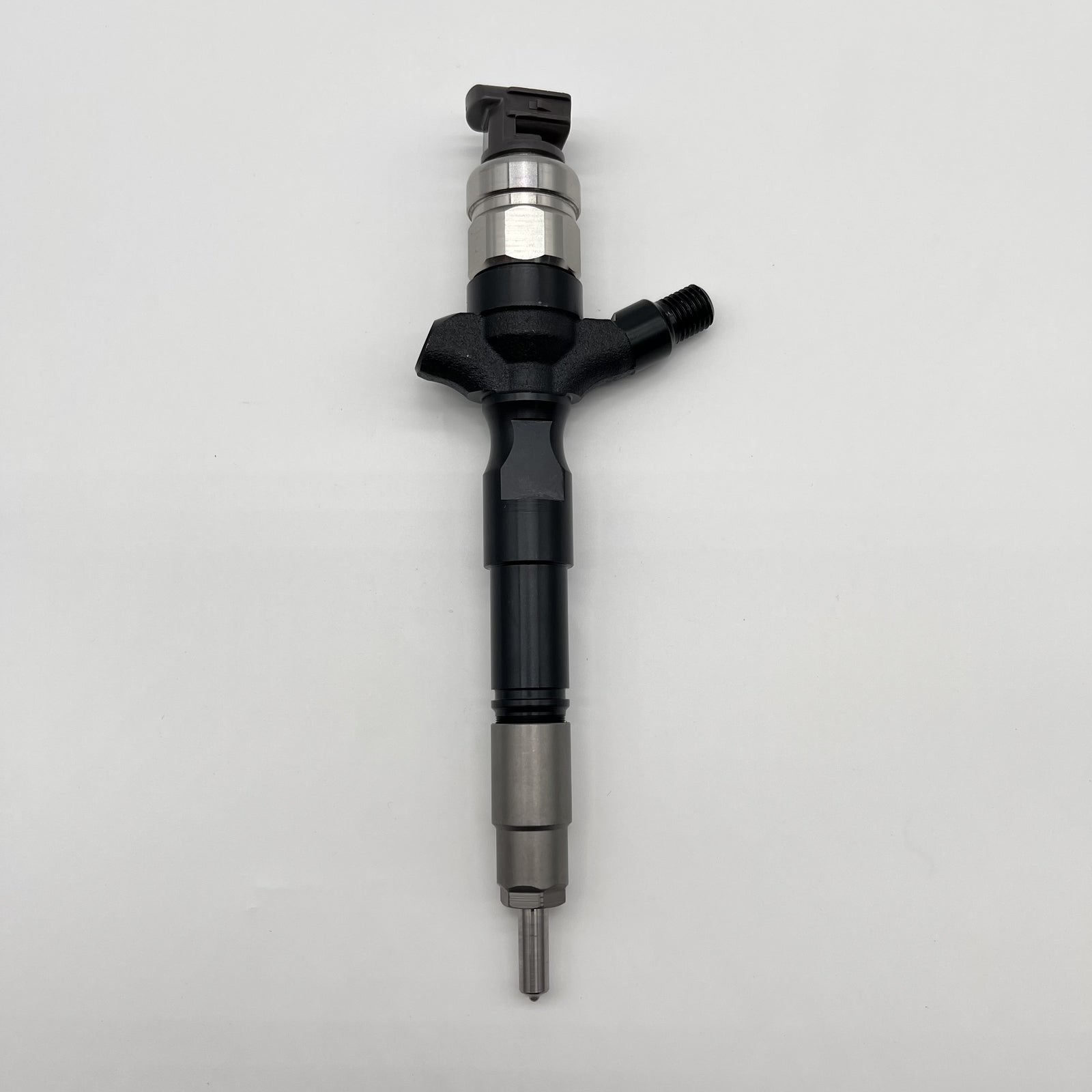 Diesel Engine Injector 095000-6710 23670-30120 for TOYOTA HIACE 3.0L D4D
