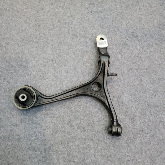 The control arm is suitable for Honda Odyssey 2007-2010