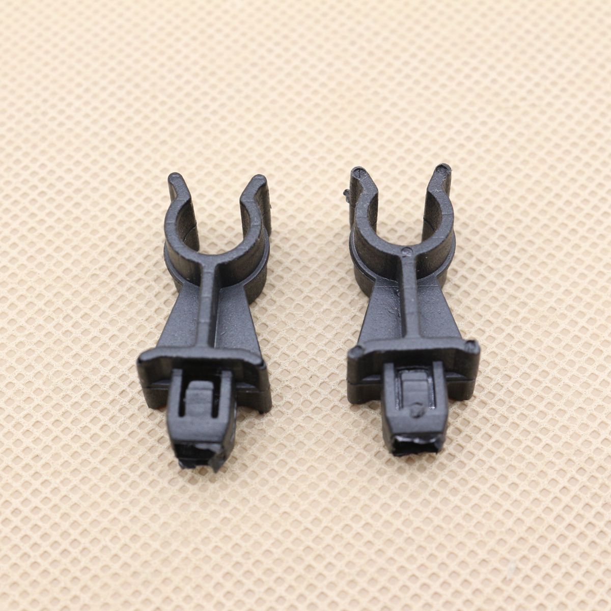2-piece range hood support rod clips for Nissan Qashqai J10 Navara Pathfinder R51 (model 65722EB300)