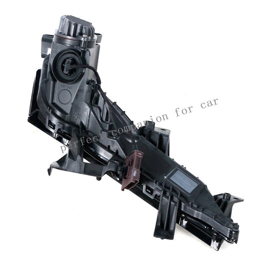 Left daytime running light (DRL) LED turn signal light applicable to for Peugeot 508L 2019-2020