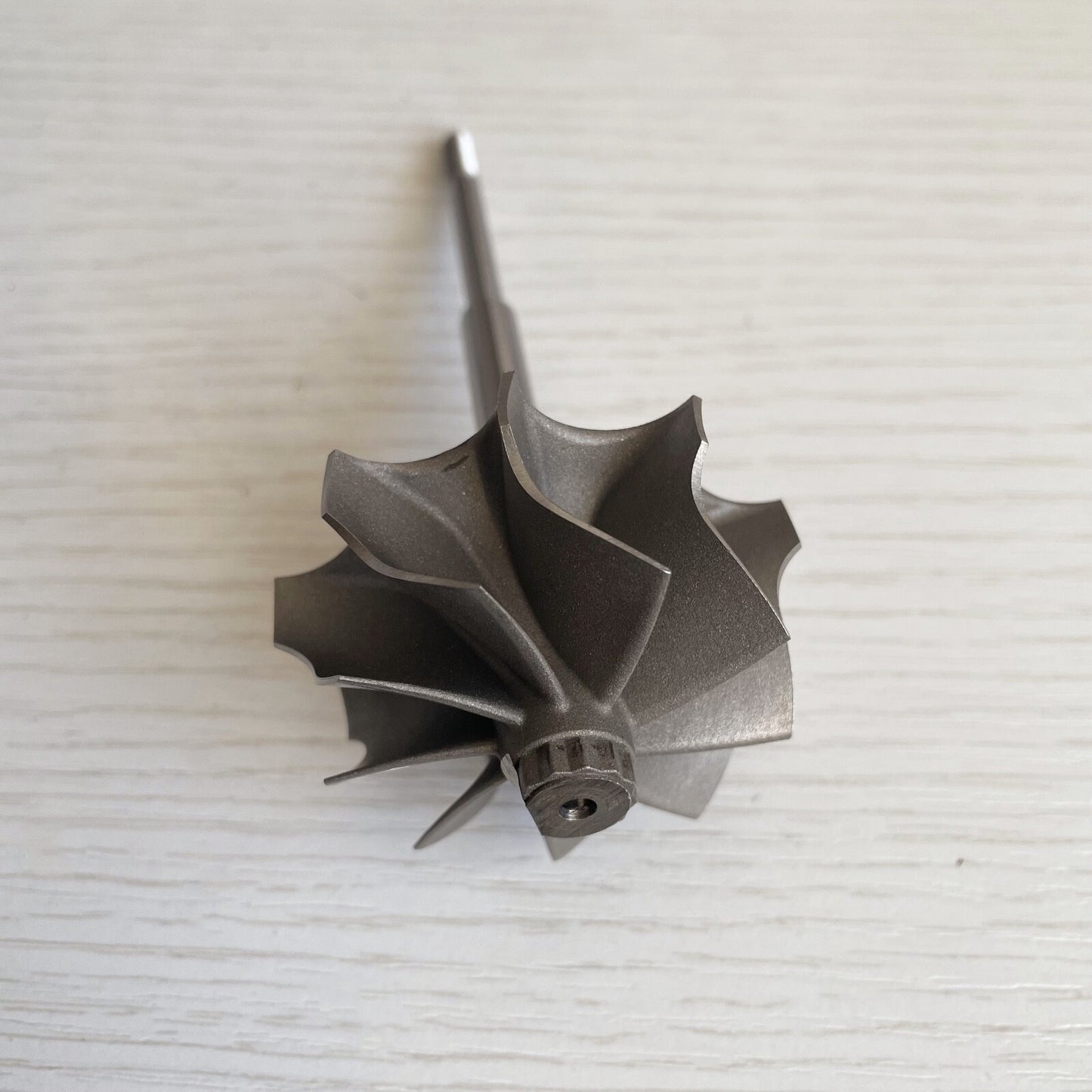 TD04H 44.2/52 mm 9-blade turbine wheel/turbine shaft and wheel