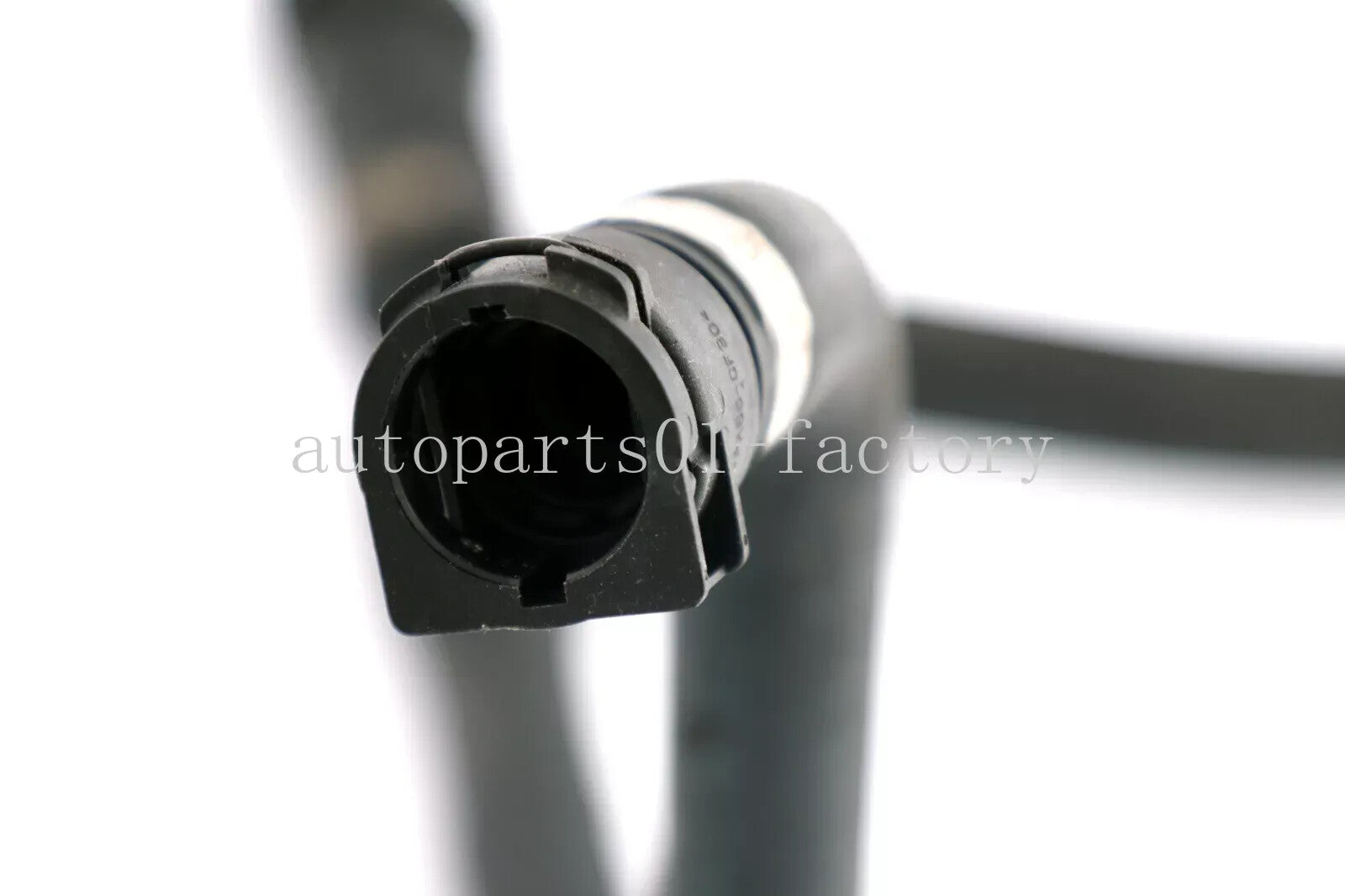 17127787456 Coolant Water Tank Radiator Hose for BMW E60 M57N M57N2 525 530d