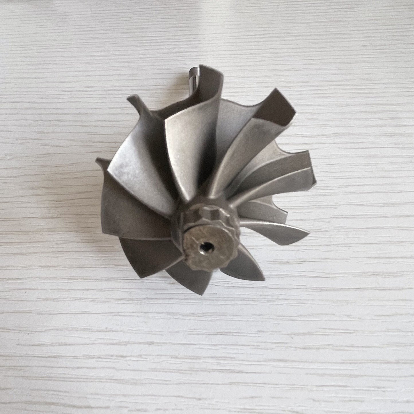 TD05HR Reverse 49.1X56 mm 9-blade turbine wheel/turbine shaft and wheel