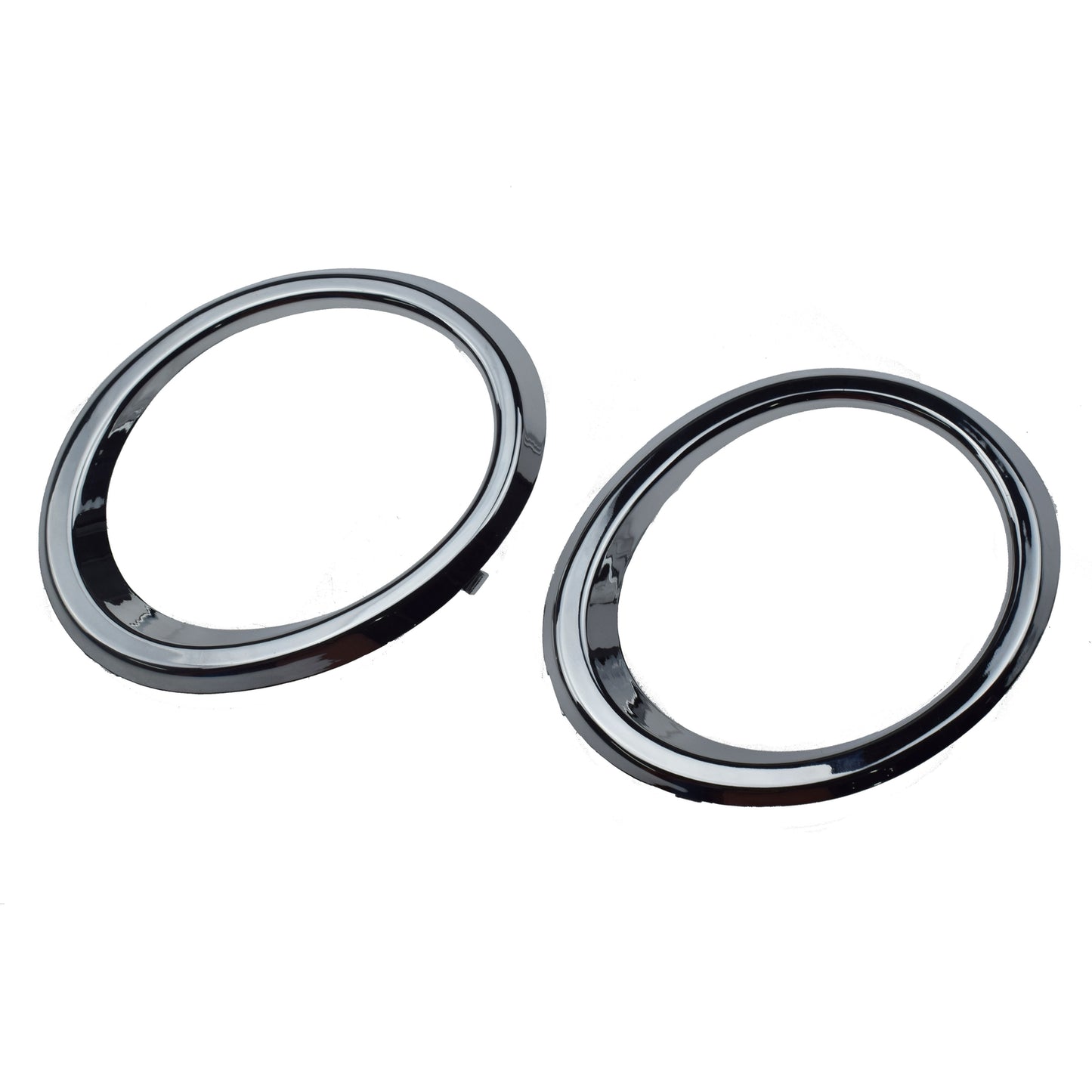 A pair of left and right fog lights with chrome bezels, suitable for Toyota for Camry 2012-2014.