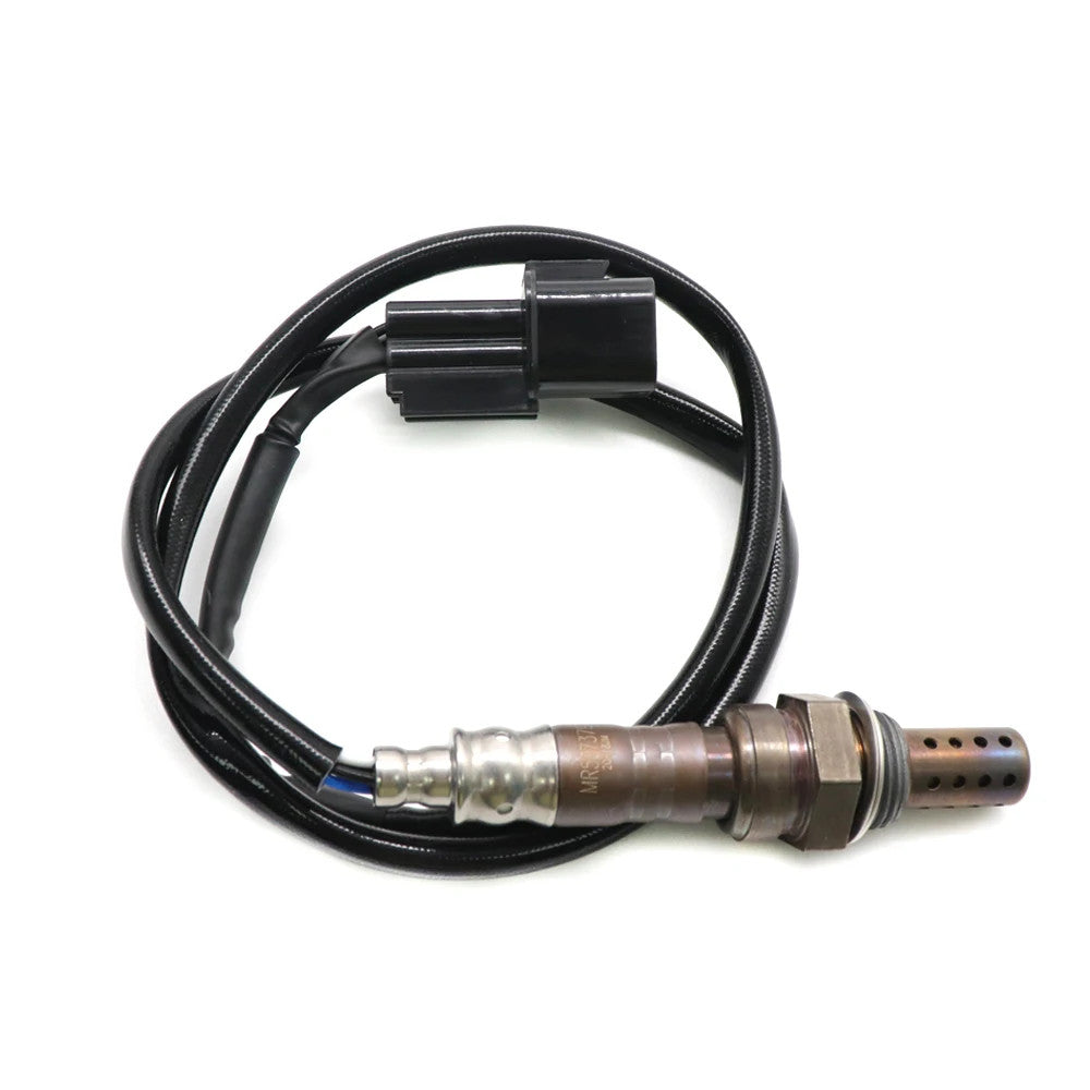 The MR507379 O2 oxygen sensor is suitable for Mitsubishi Lancer Montero Sport models from 1999 to 2006.