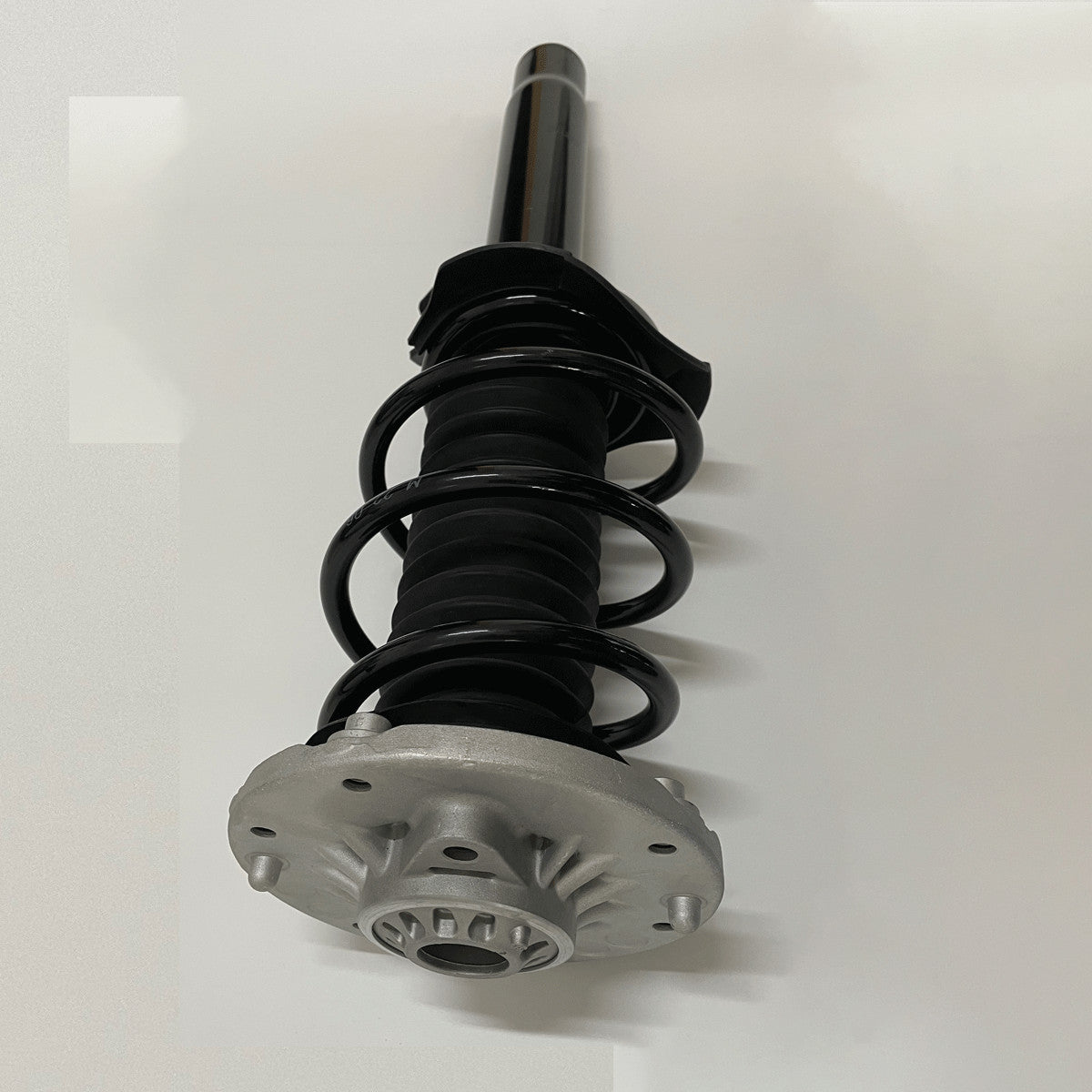 Front LH or RH Shock Strut Assembly for BMW F30 F32 F35 F36 330i RWD 2013-2016