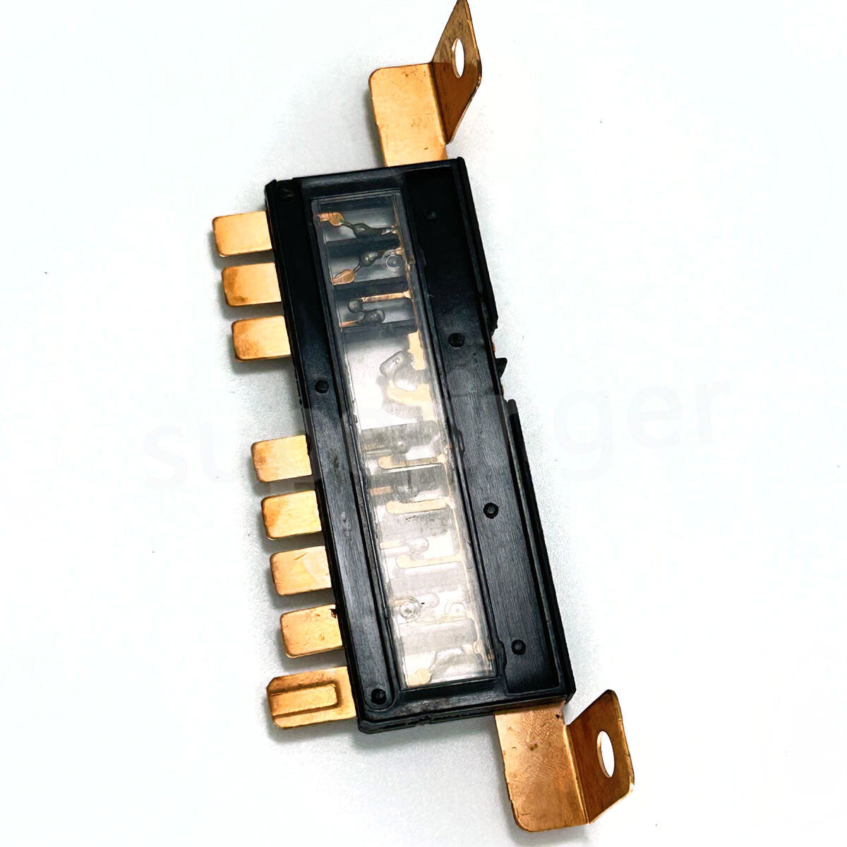 The fuse is suitable for 09-13 for Kia Soul, 10-13 for Kia Forte, and 12-17 for Hyundai . (Contact: 18790-01031)