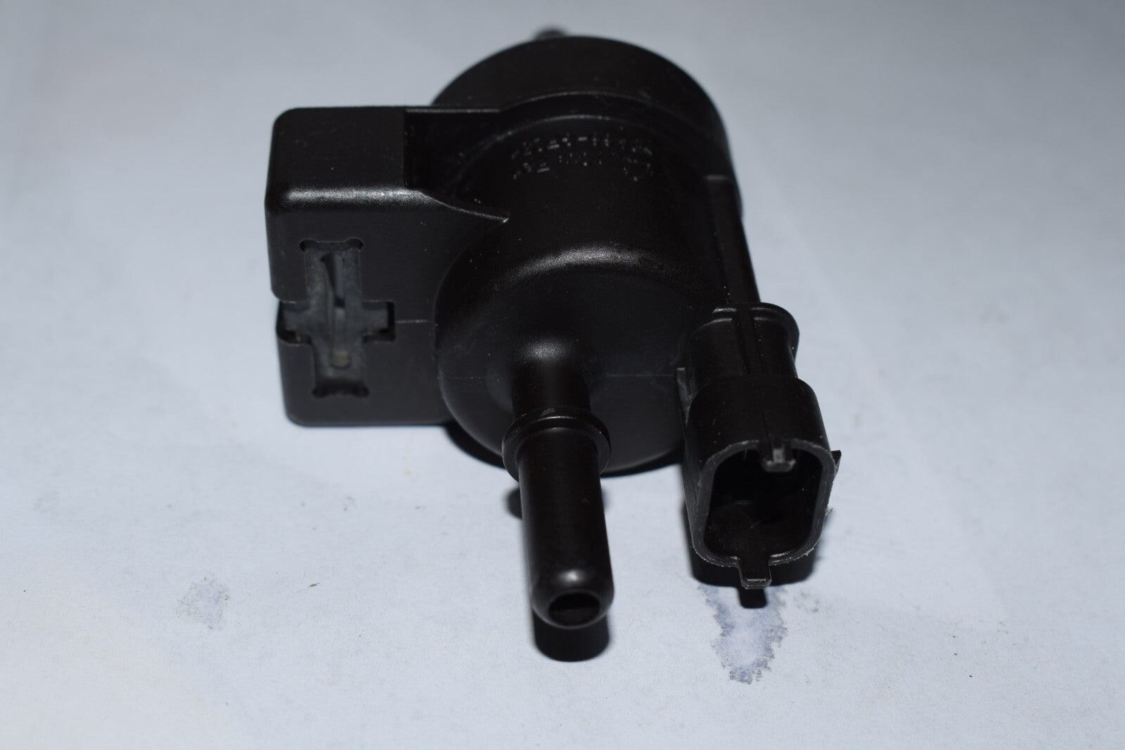 OE 0280142522 Vapor Canister Purge Solenoid Valve 55583792 for Opel Insignia 1.6