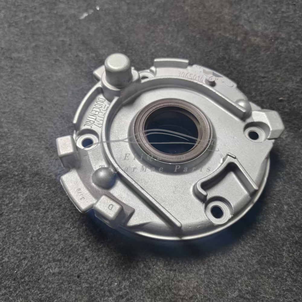 New for Volvo C30 C70 S40 S60 S70 V50 V70 XC70 XC90 Engine Oil Pump 30650144