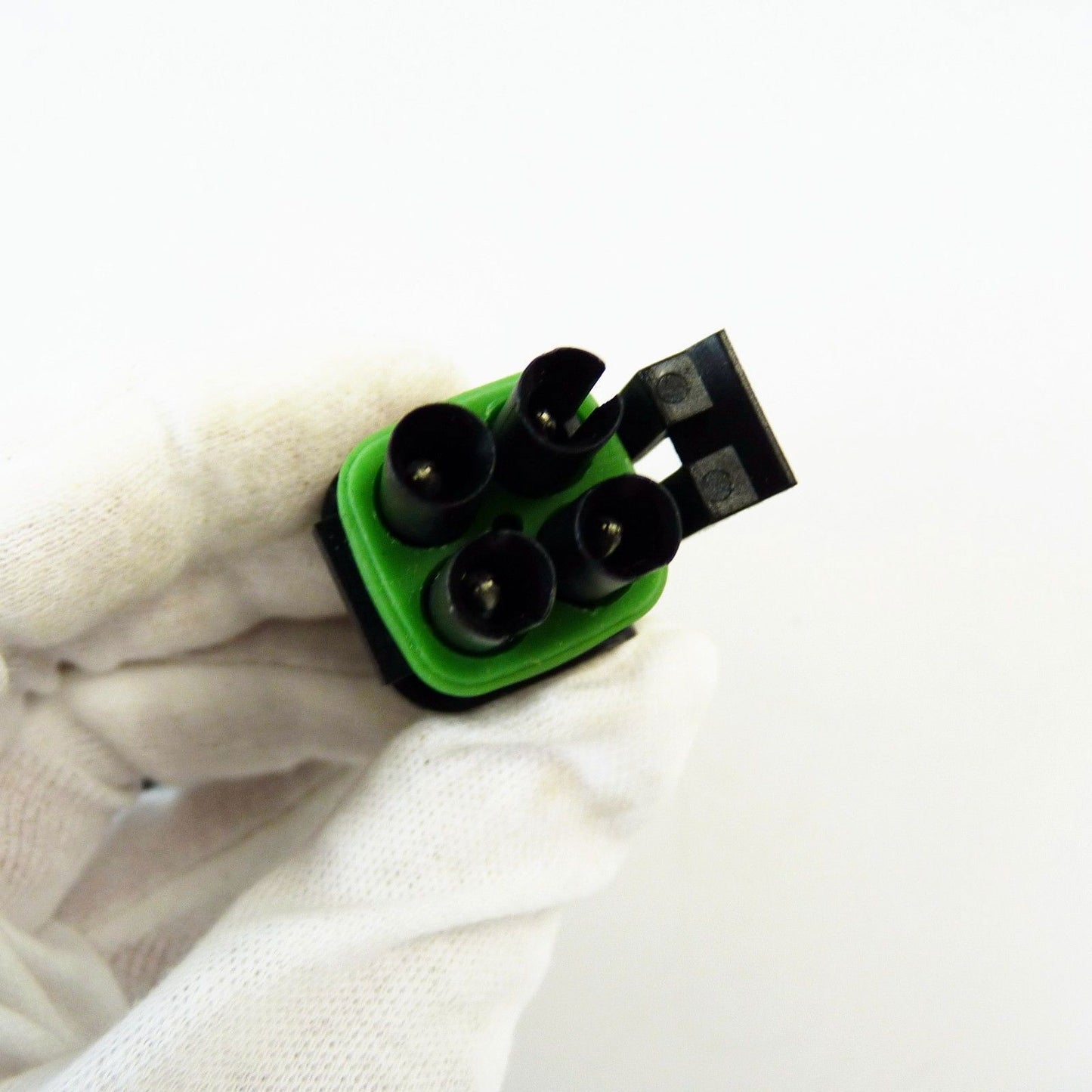 for Buick for Cadillac for Chevrolet for GMC for Oldsmobile Idle Air Control Motor Connector New