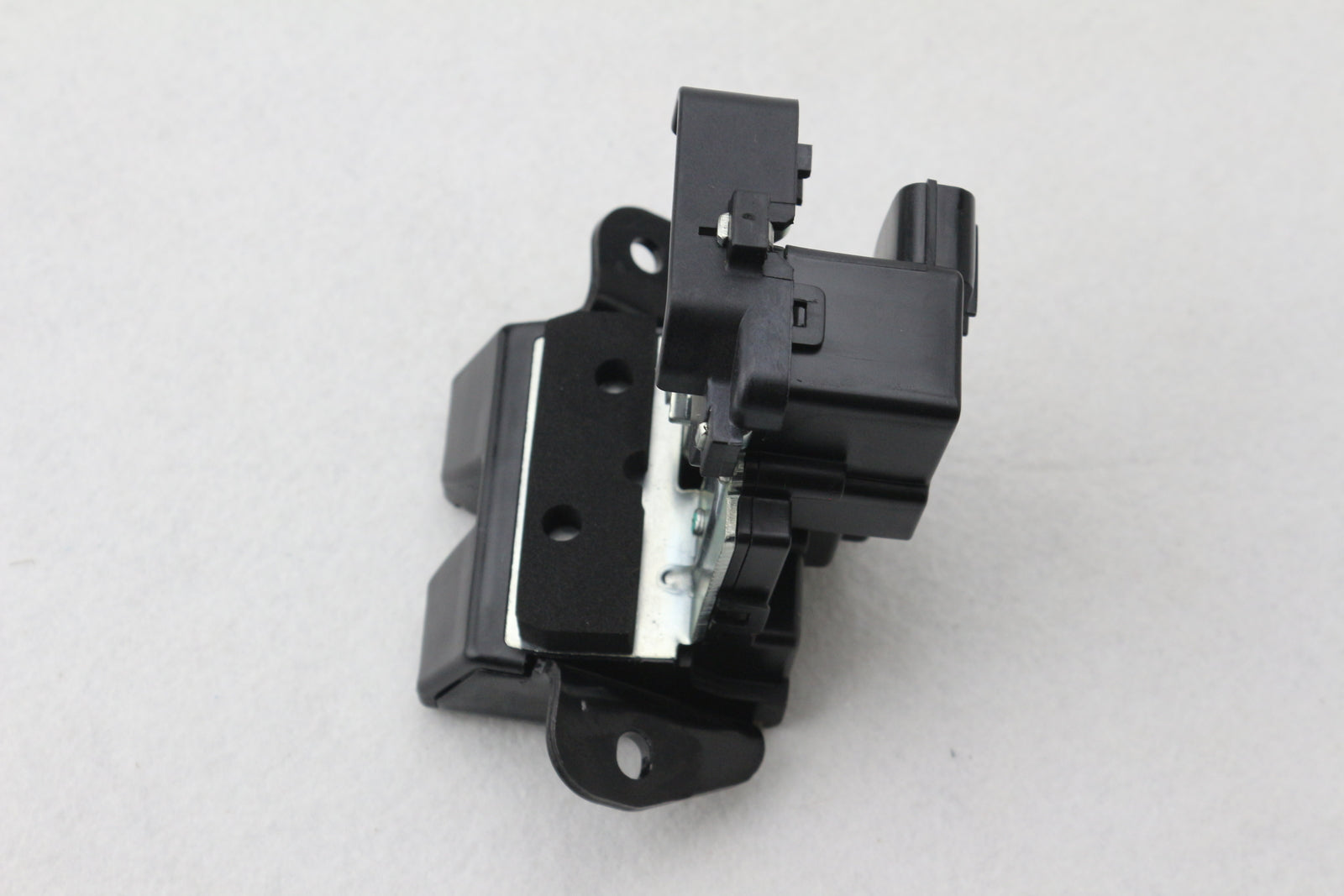 Car Rear Luggage Cover Lock Tailgate Latch 812303W000 for Kia Sportage 11-16