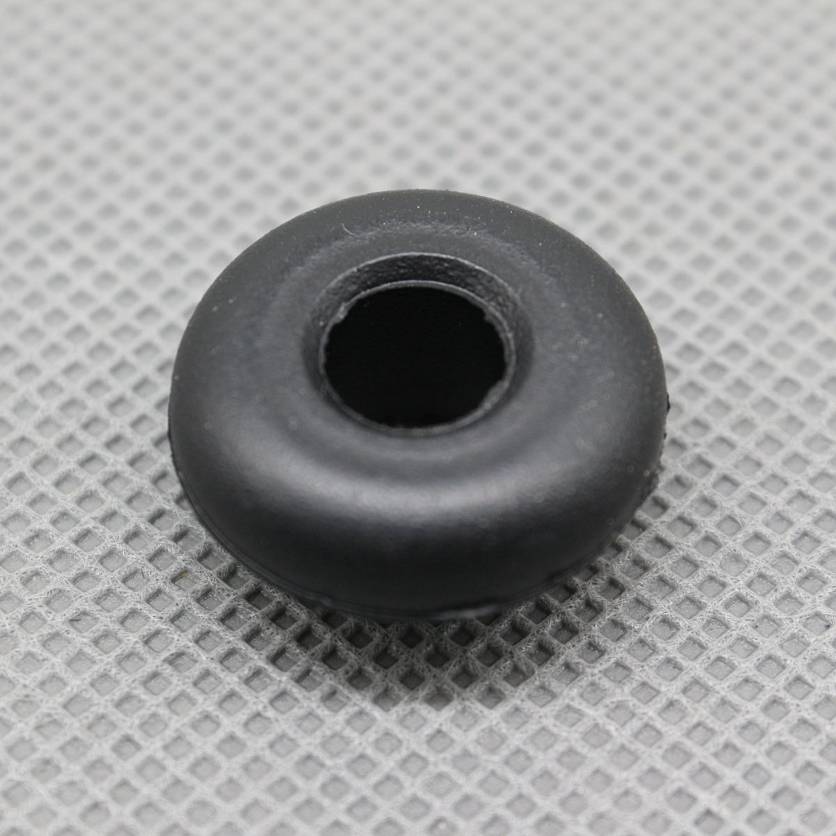 1-piece cover support rod fixing grommets for Subaru Impreza Wrx Sti Legacy Outback