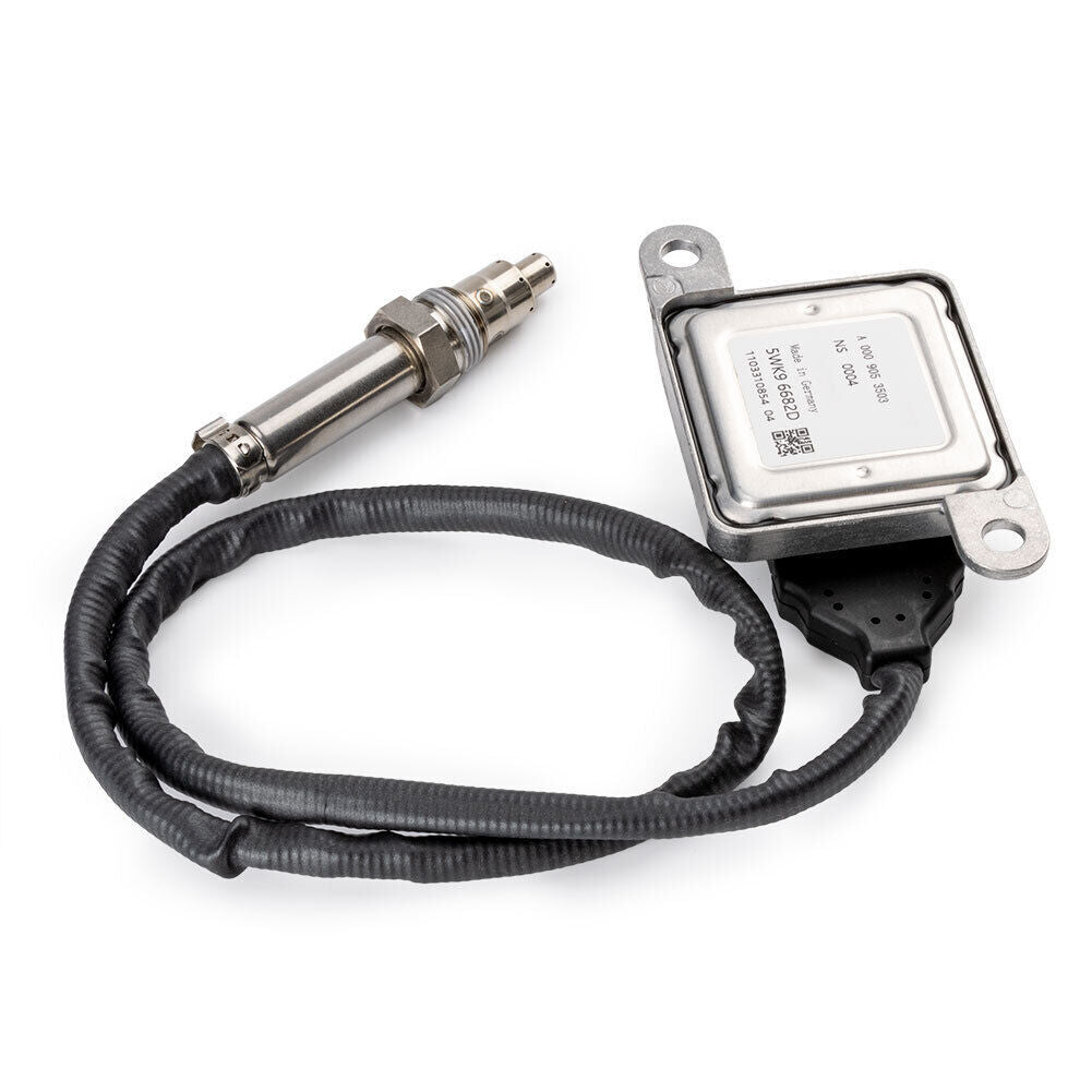 The new Lambda oxygen sensor 070906262B is suitable for Audi for A4 , for A5 , for A6 , A7, for A8 , Q5, and for Porsche Macan.