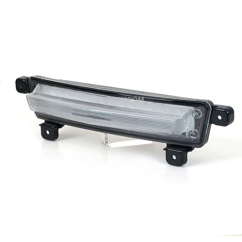 1Pcs Rear bumper center marking light fog light Assembly for Cadillac XT5