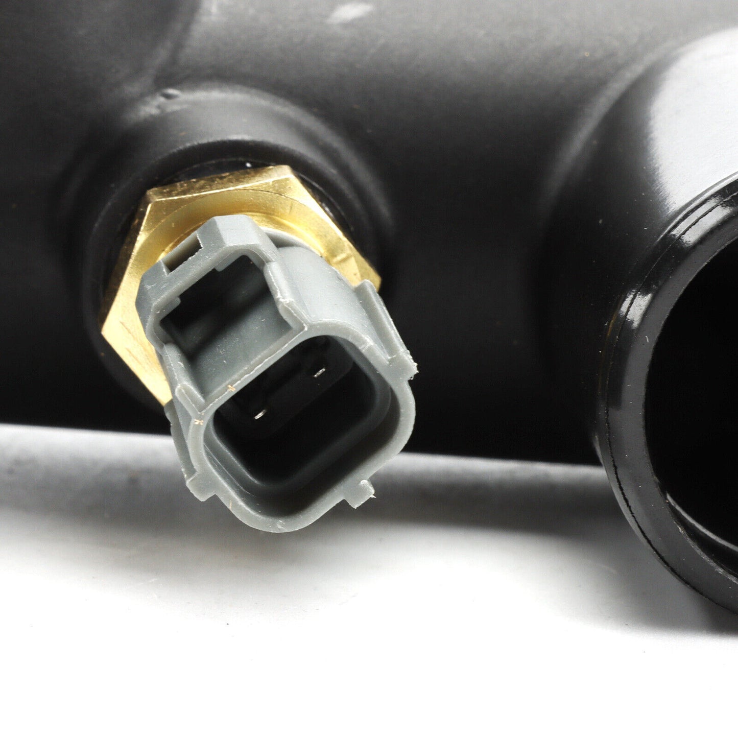 for Jaguar Vanden Plas XJ8 XK8 96JV8A504BD Thermostat Cover Outlet Pipe w/Sensor