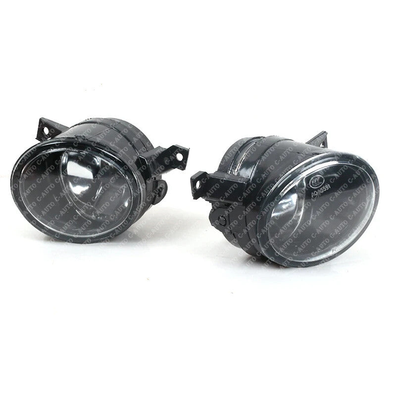 This kit is suitable for Volkswagen for Jetta V MK5 2006-2011, including front bumper fog light covers and wiring.