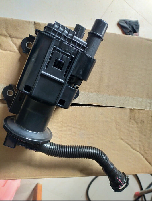2018-2019 for Toyota for Camry Vapor Canister, Emission Control, OEM 77730-33110