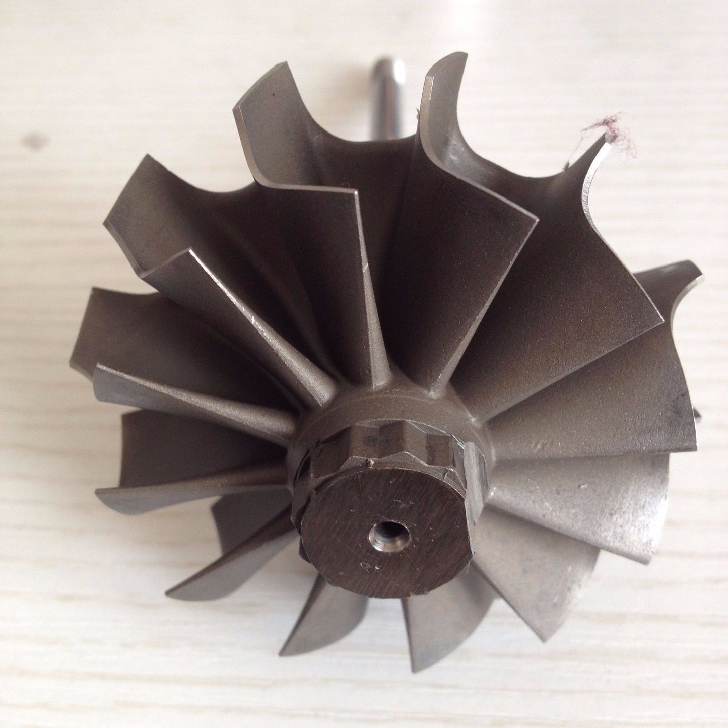 TD07 63X74.2 mm 12 Blade Log Bearing Turbine Turbine Shaft and Wheel/Turbine Wheel