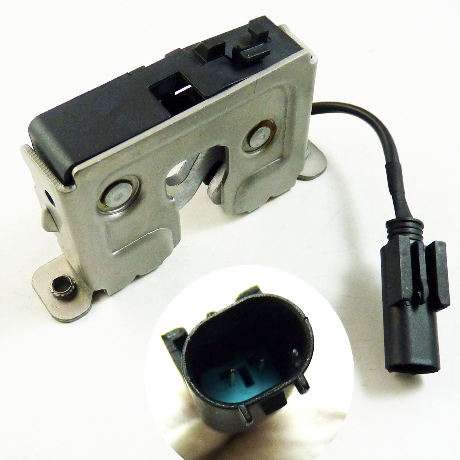 for BMW 530i 545i X3 325i 325xi 330xi 528i 528xi M3 Hood Lock Latch 51237008755