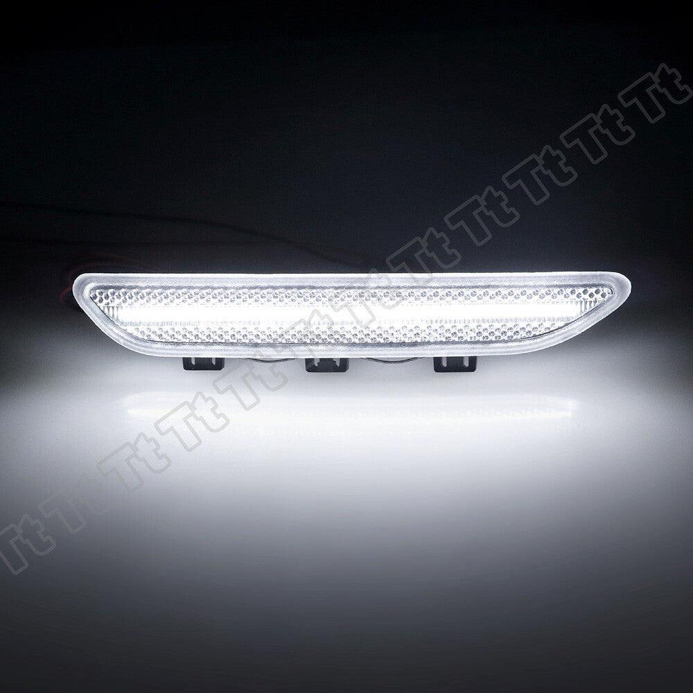 White LED front bumper side marker light reflectors for 2004-06 for BMW 3 Series E46