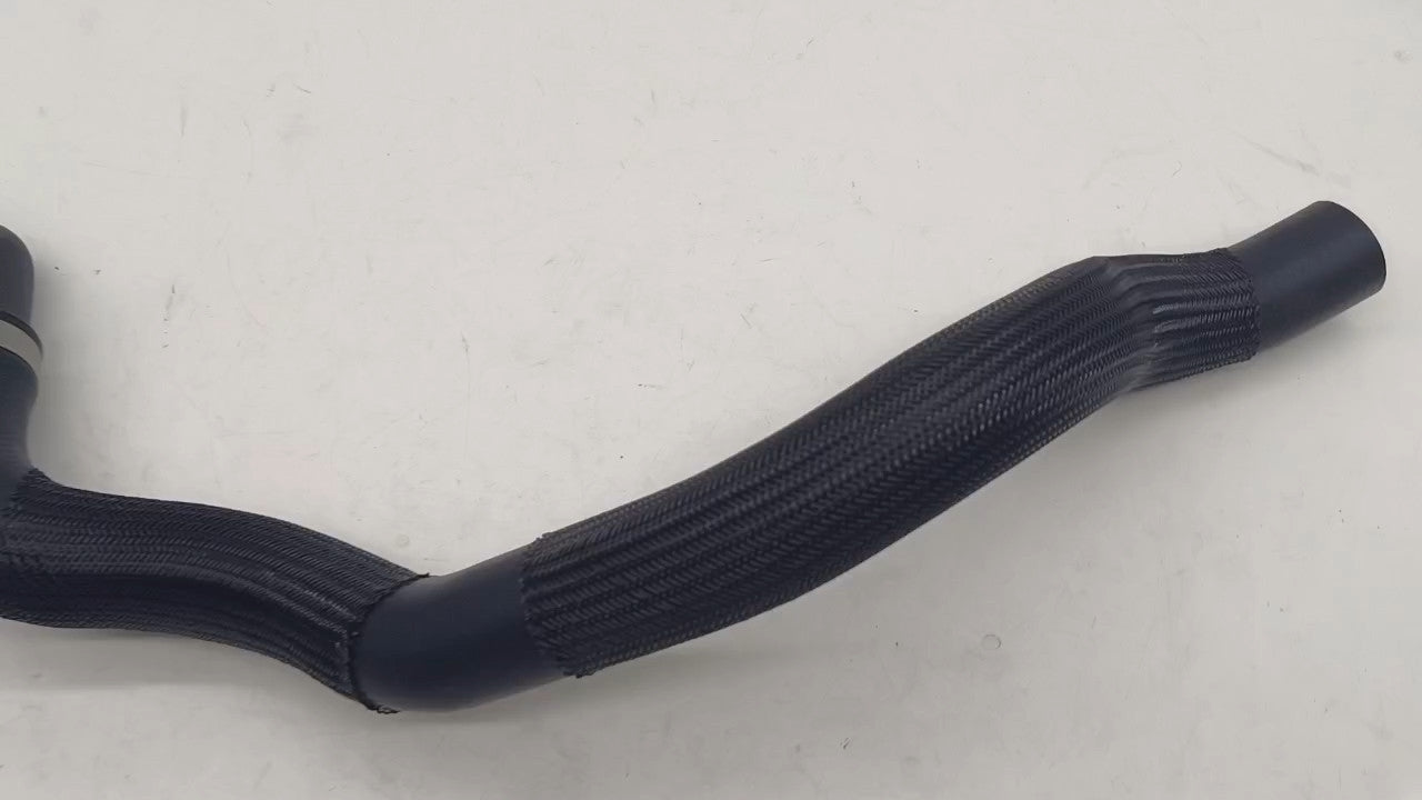 Radiator Coolant Hose Upper for Volvo V60 V70 S60 S80 XC60 XC70 S60L 32249282