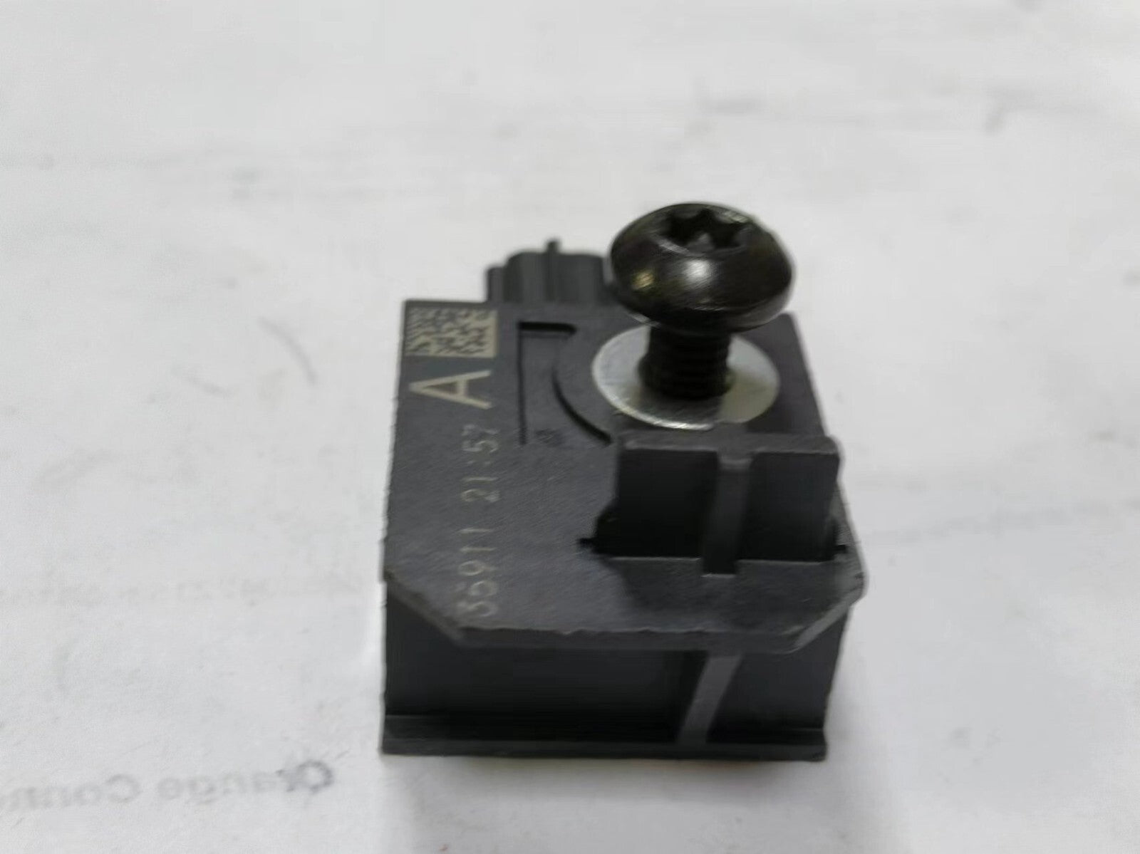 The new left-side impact collision sensor is suitable for the GimChill Acadia, for Buick Enclave, and for Chevrolet 13574936.