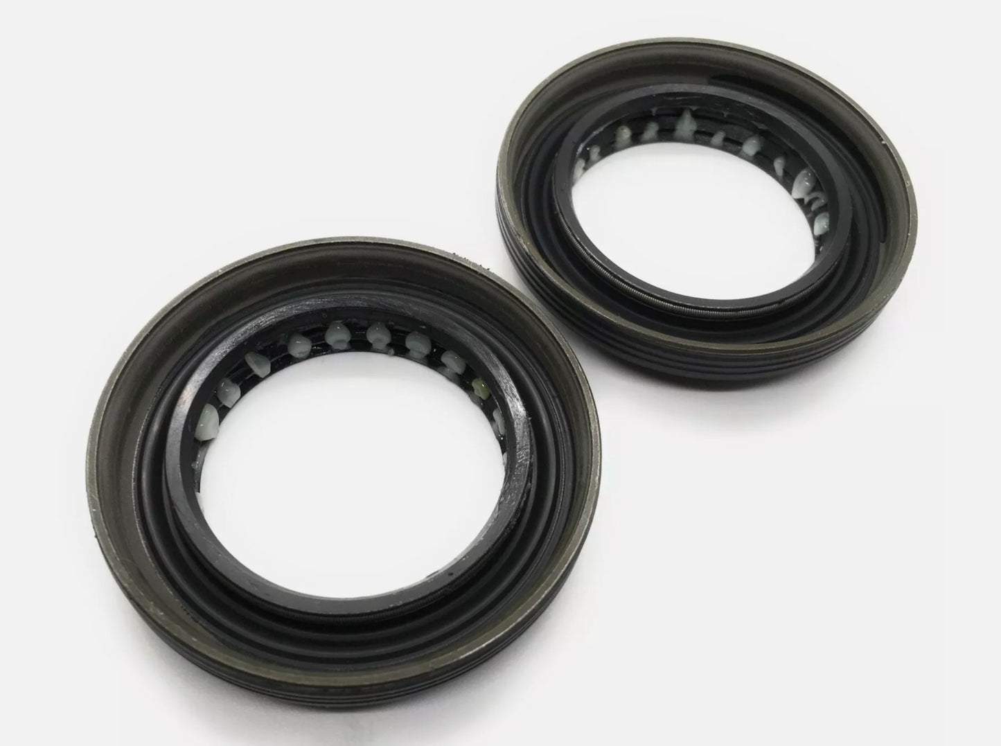 Rear Axle Seal for for Nissan Titan 2004 2005 2006 2007 Pair 43252-7S200