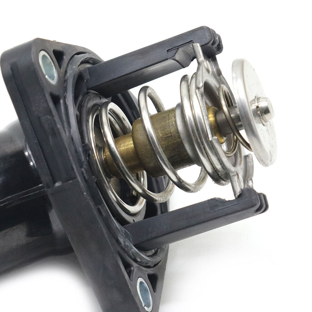 Engine thermostat with housing 16031-31020 suitable for LEXUS GS300 GS200t RC350 IS350