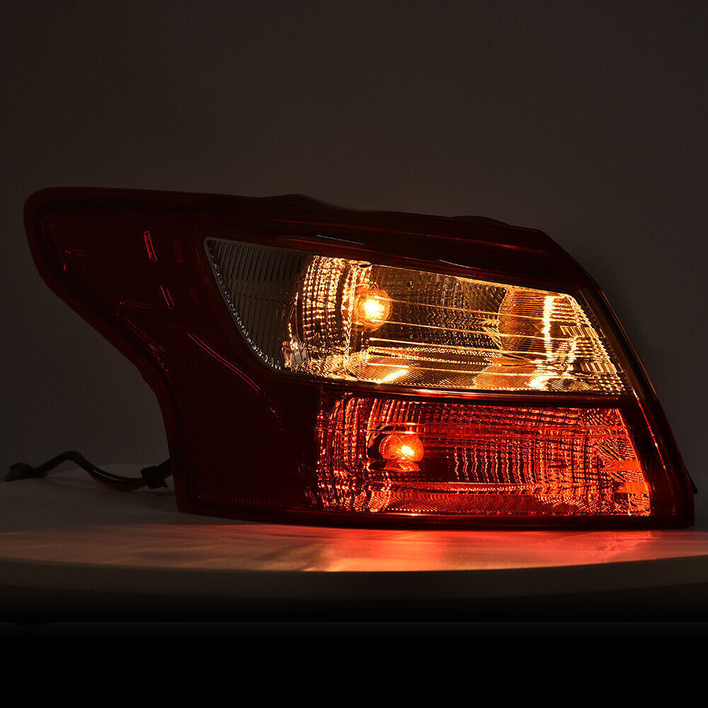 Für for Ford Focus 2013-2014 Rückleuchte Heckleuchte Rücklicht Rechts Rot NEU