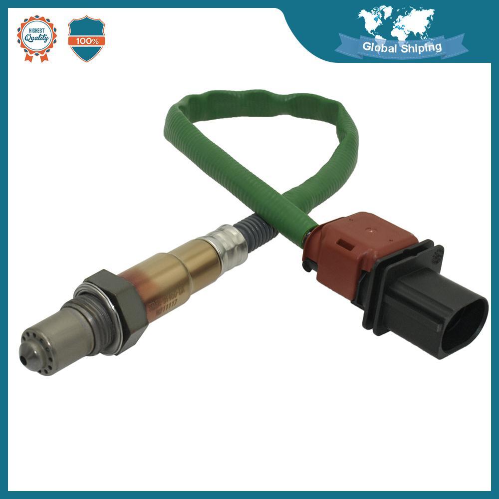 Oxygen (O2) sensor 89467-30060 is suitable for Toyota for Lexus IS250 IS350 2.5L vehicles (2013-2017).