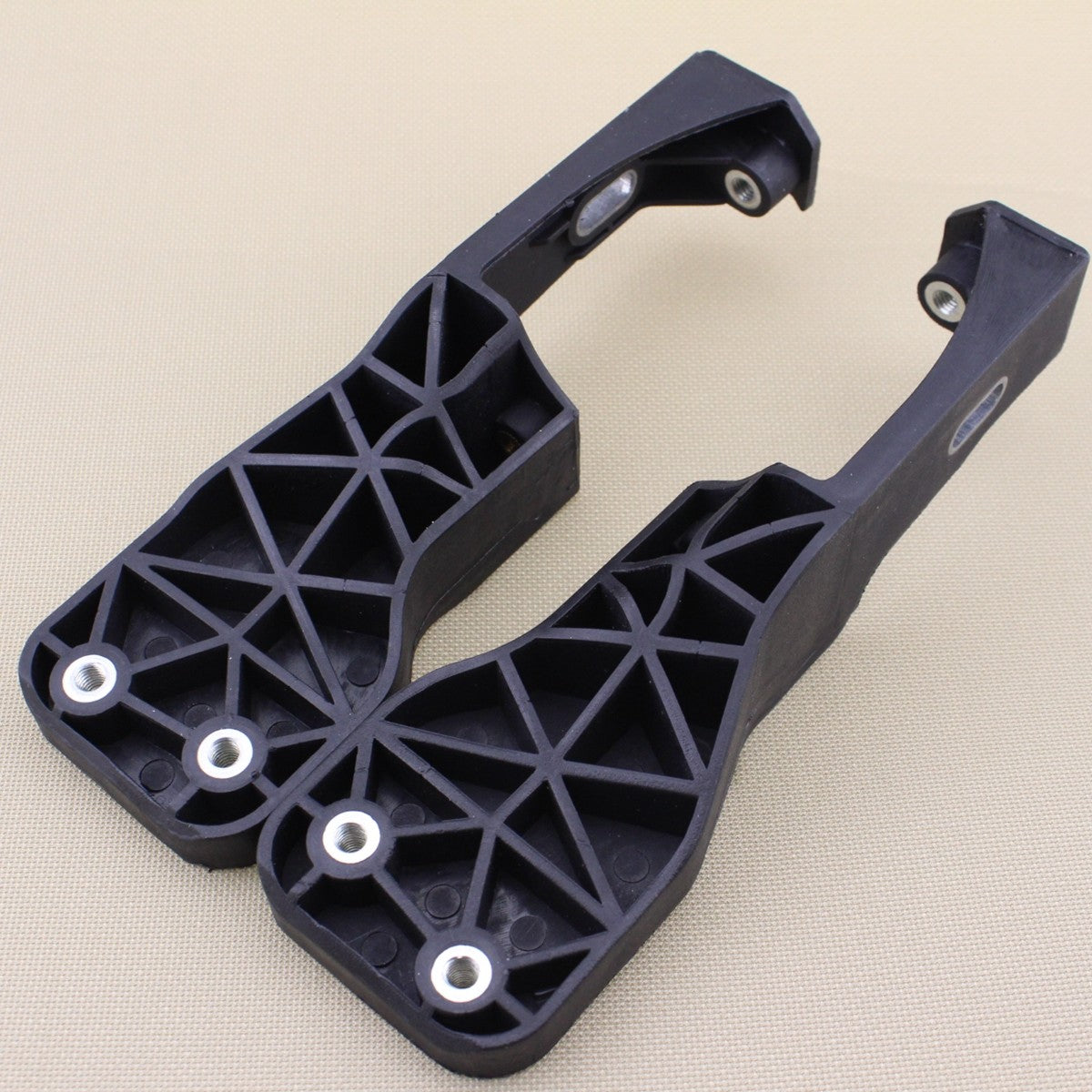 2 new Headlight Brackets for Mercedes-Benz W204 GLK250