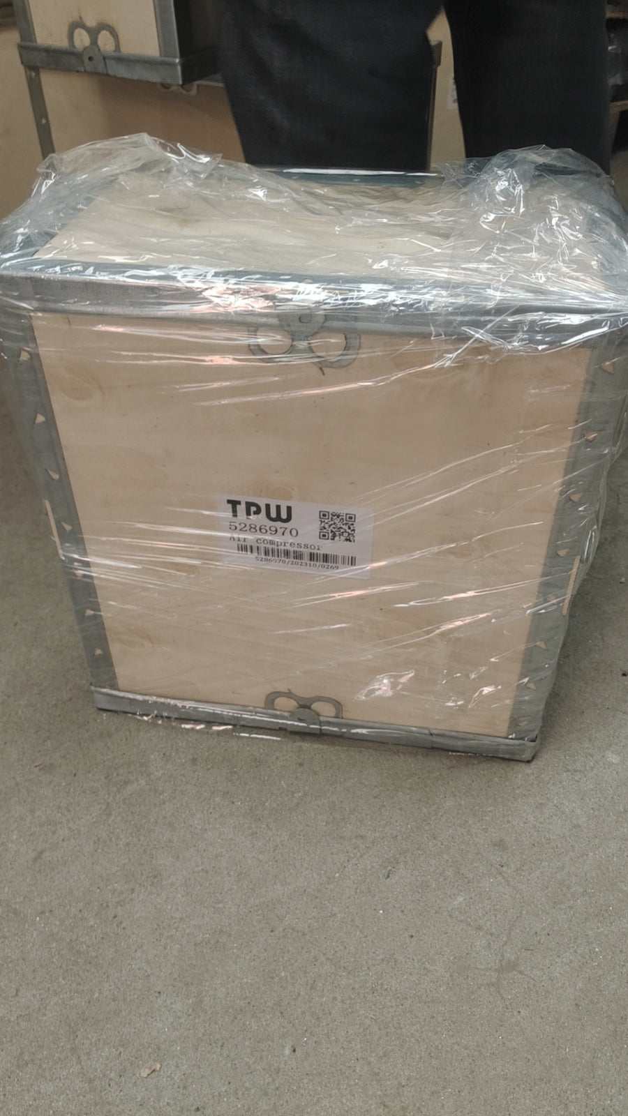 NEW AIR COMPRESSOR 4318216RX 5579049RX For