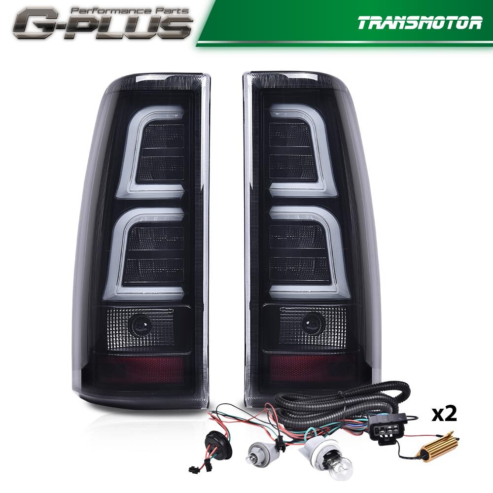 Suitable for 1999-2006 for Chevrolet Silverado LED taillights: left taillight + right black smoke.