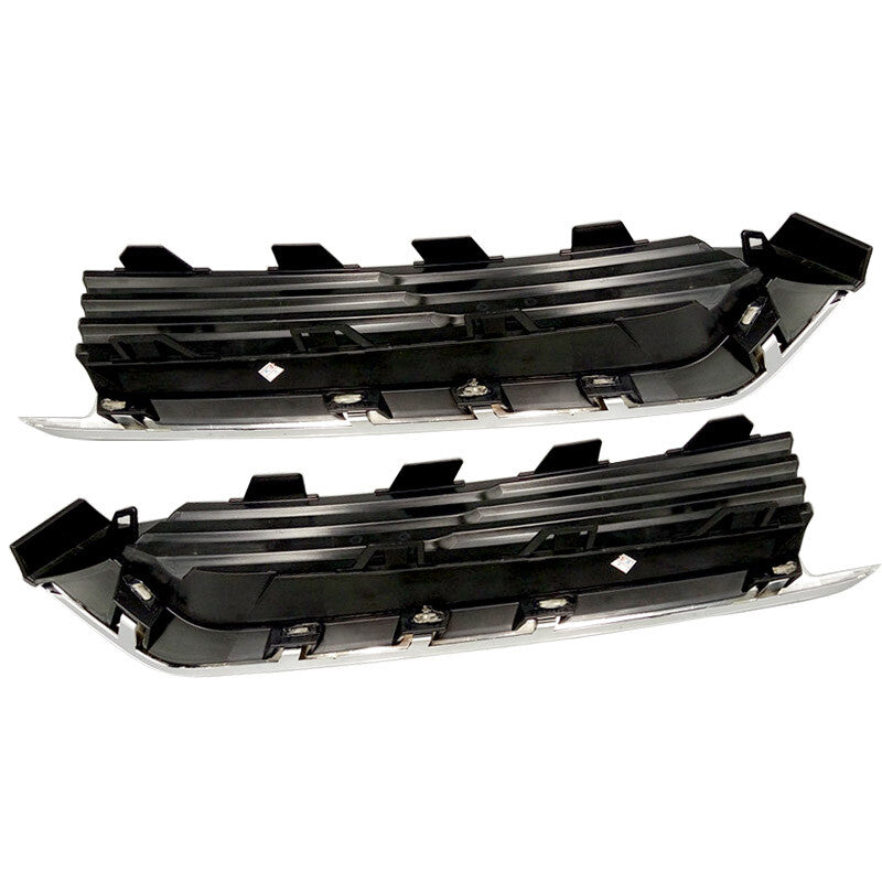 A pair of front bumper outer grille fog light trim bezels fit the for Cadillac CT6 2016-18