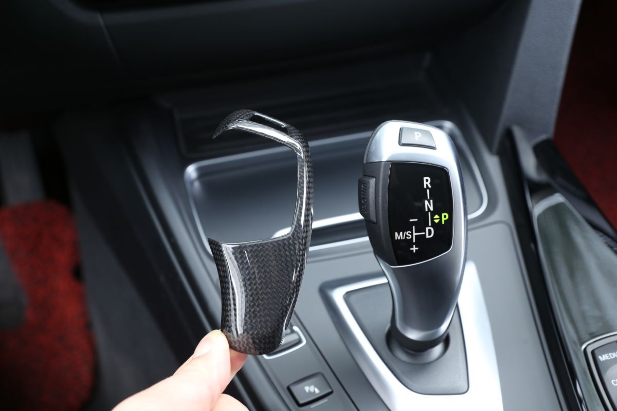 4-Piece Carbon Fiber Pattern Glass Lift Switch Decor for Toyota Tundra 2014-21 USA